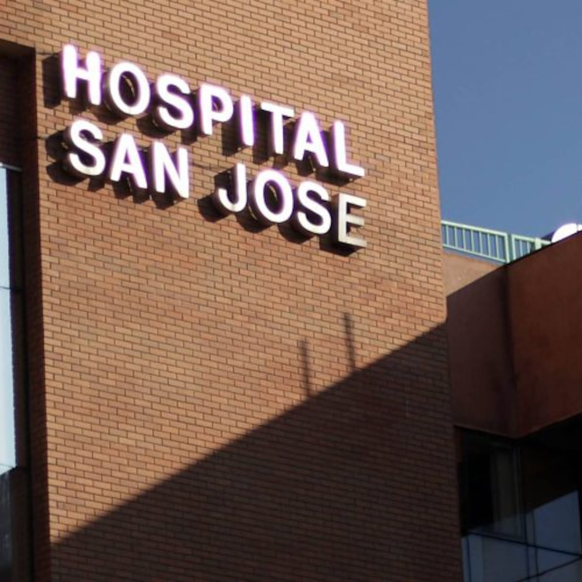 Padre se queda dormido junto a su hijo de cinco meses, quien es llevado sin signos vitales al Hospital San José Padre se queda dormido junto a su hijo de cinco meses, quien es llevado sin signos vitales al Hospital San José