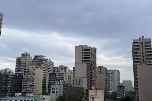 Sobreoferta de viviendas: las zonas de Santiago donde arrendar está perdiendo rentabilidad