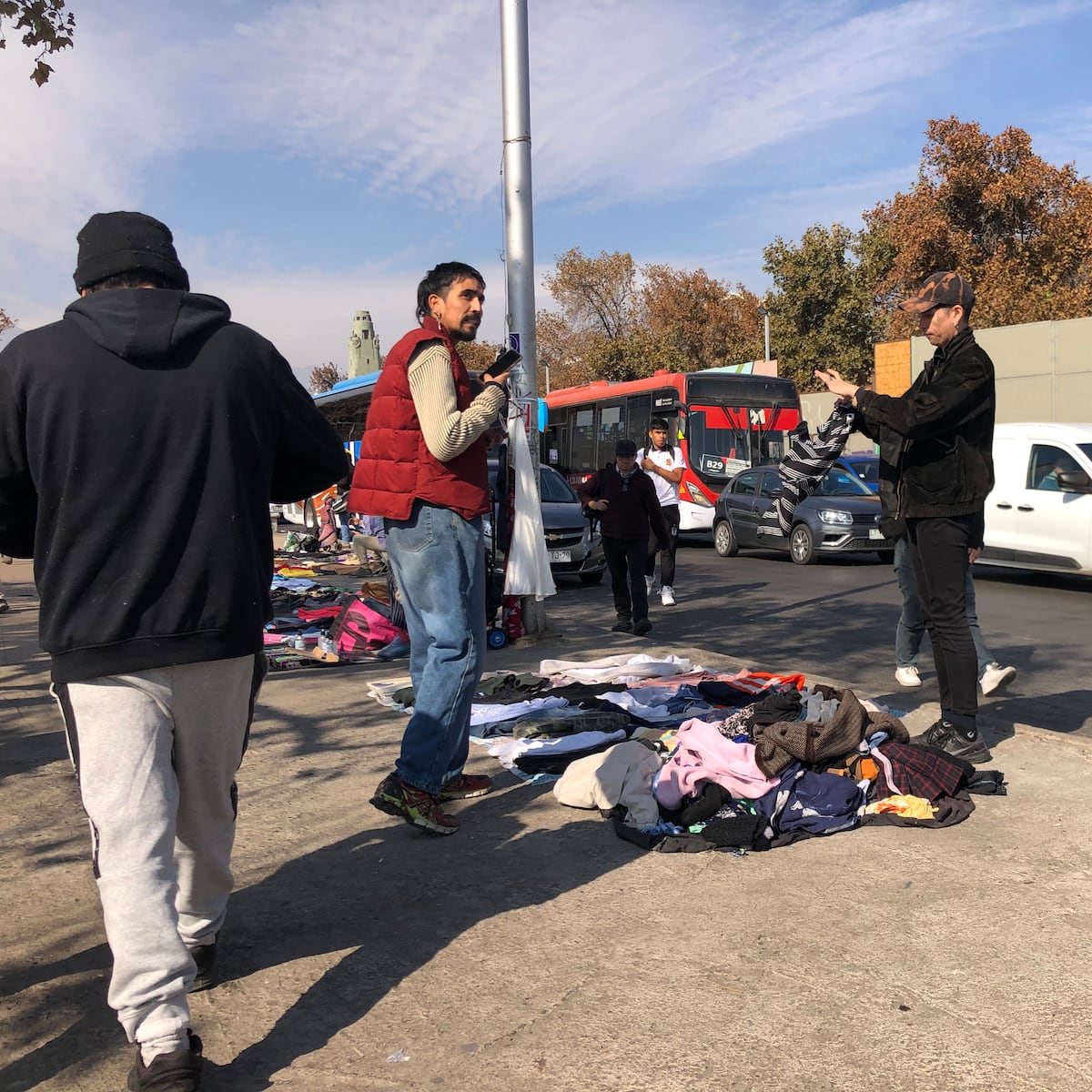 Operativo sorpresa desarticula comercio ambulante cerca de cárcel Santiago 1 Operativo sorpresa desarticula comercio ambulante cerca de cárcel Santiago 1