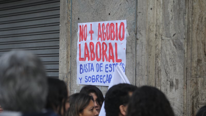 Mineduc cifra en un 19,9% la adhesión al primer día de paro del Colegio de Profesores