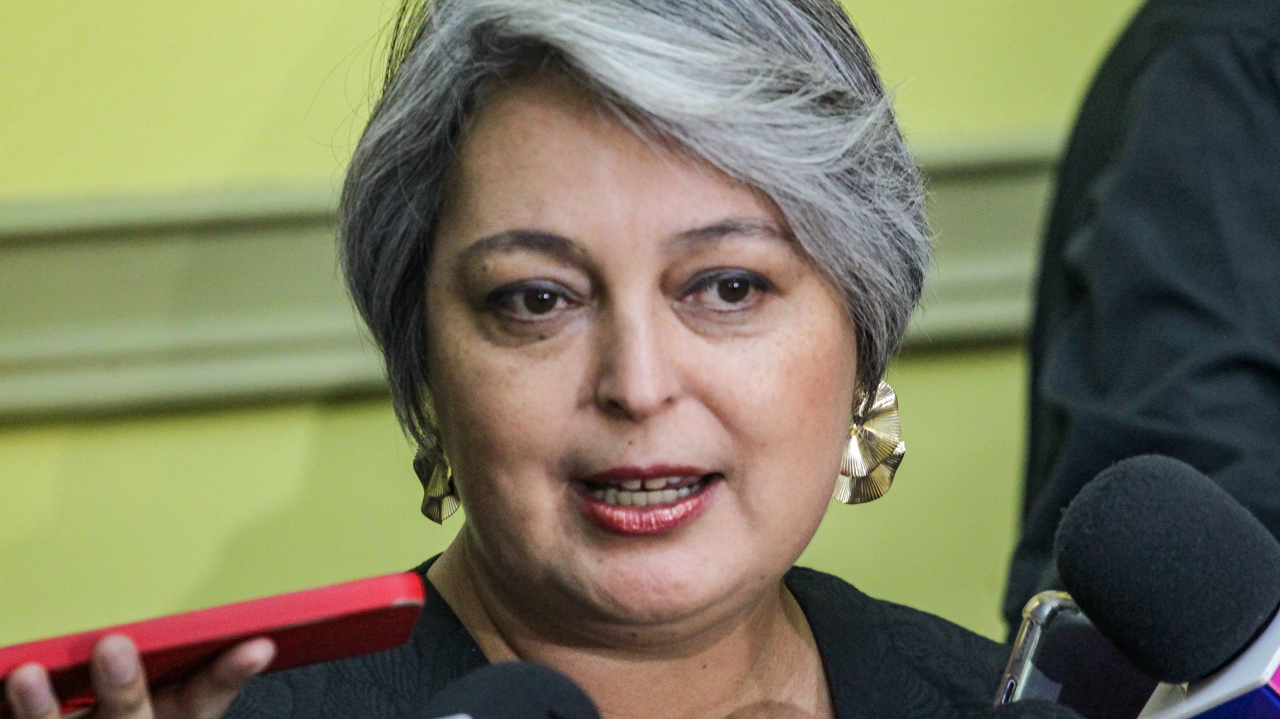 Jeannette Jara renuncia al gobierno tras ser proclamada como candidata presidencial del PC