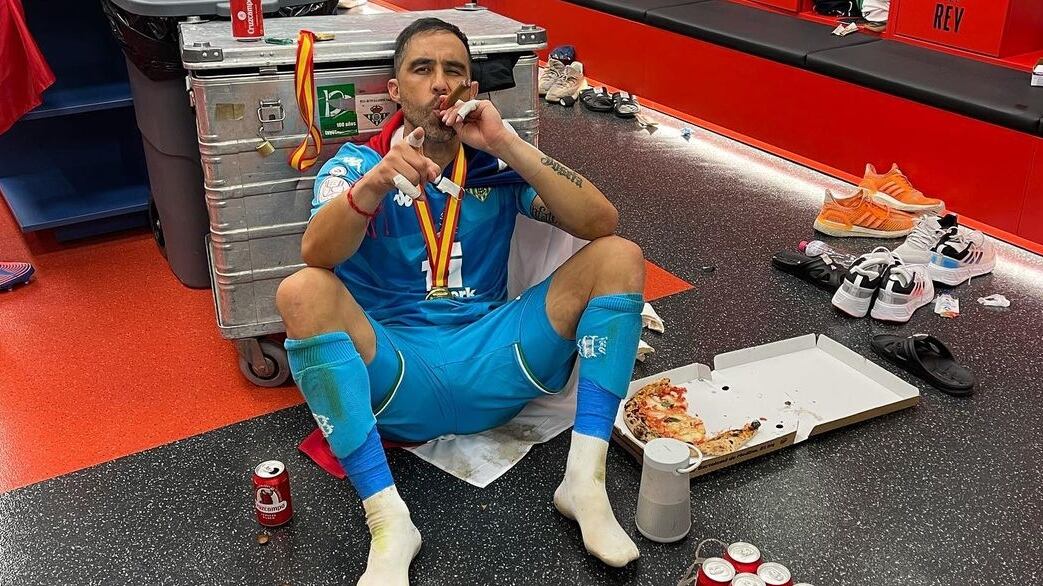 Según Nicolás Peric, las posibilidades que el arquero regrese al Cacique son bajas. "No creo que vuelva a Colo Colo, no lo veo jugando en Chile", dijo.