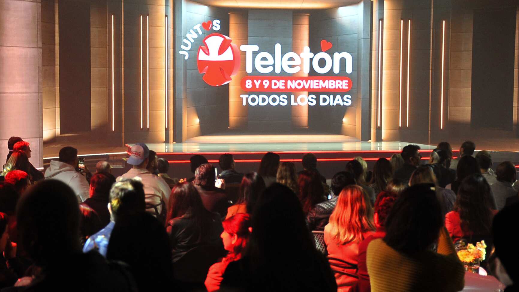 Teletón lanza su campaña 2024 | 08 DE AGOSTO DEL 2024 / SANTIAGO
Teletón lanza su campaña 2024 junto a Mario Kreutzberger, rostros de TV, influencers y varios artistas. La cruzada solidaria se llevará a cabo el 8 Y 9 de Noviembre.
FOTO: VICTOR HUENANTE / AGENCIAUNO