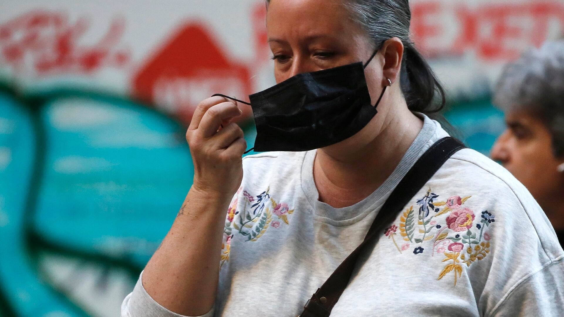 El Minsal anunció este miércoles nuevas medidas respecto de la pandemia de covid-19. Entre ellas, el fin del pase de movilidad en recintos cerrados y el de la mascarilla.