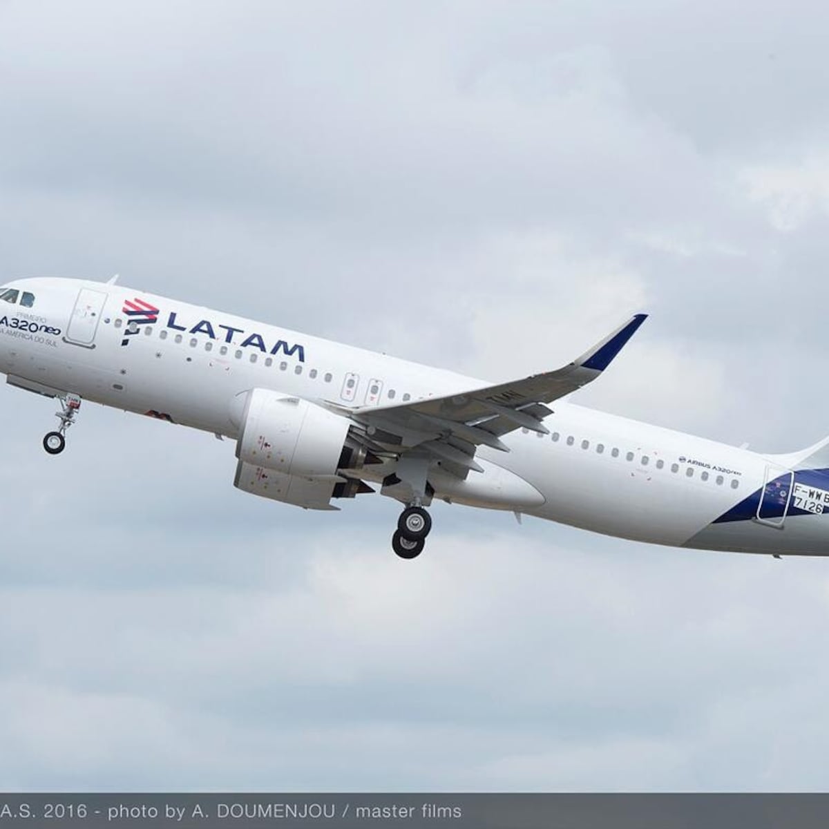 Cancelación de vuelos LATAM Airlines por huelga de pilotos Cancelación de vuelos LATAM Airlines por huelga de pilotos