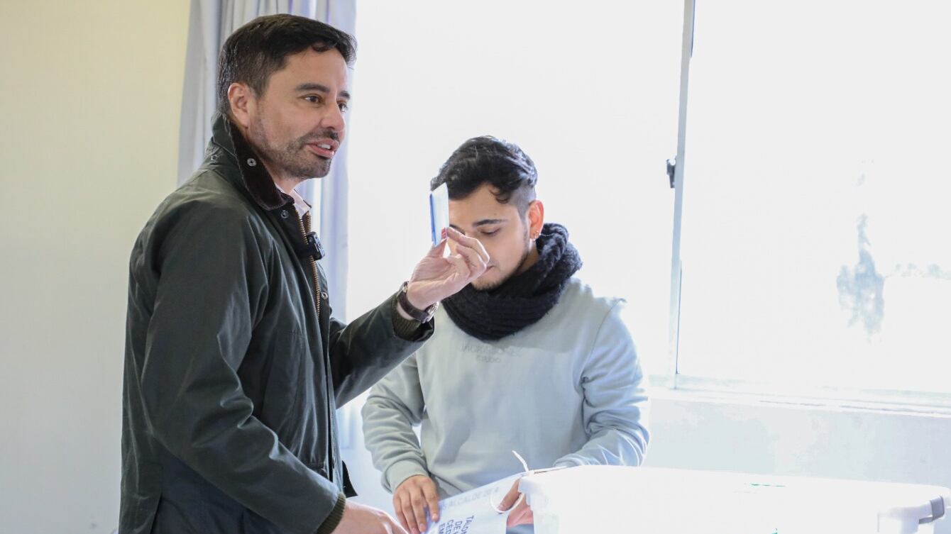 El alcalde de La Florida hizo un llamado a los vecinos de su comuna para ir a votar en las elecciones primarias.