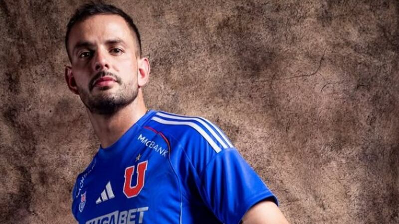 Le recordaron su pasado albo y Octavio Rivero se molestó en su primera conferencia de prensa como jugador de la “U”