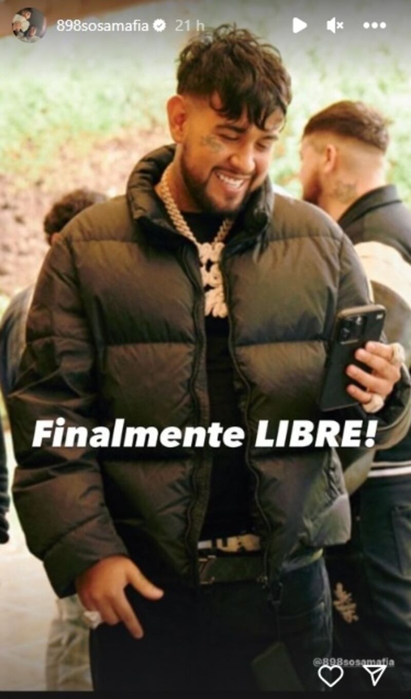 El cantante urbano regresó al país luego de estar detenido en Estados Unidos.
