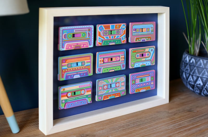 Las esculturas de los artistas franceses Zim & Zou, elaboradas con papel de colores, se construyen a partir de cortes, pliegues y capas cuidadosamente ensambladas. Foto: Zim & Zou.