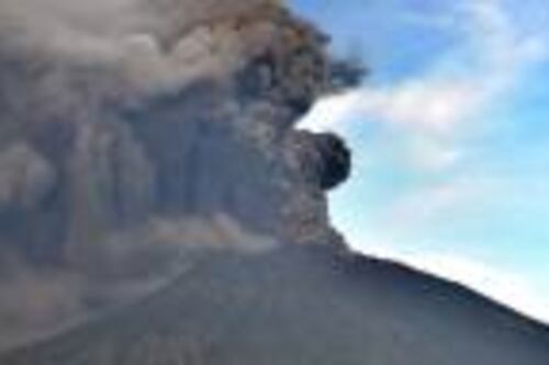 Qué son los ríos de lava fría cerca del volcán de Bali y por qué son tan peligrosos