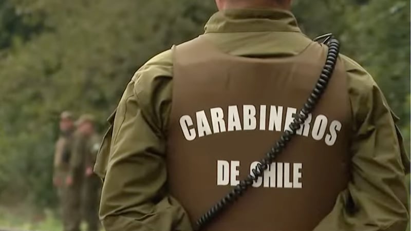 Niño de 7 años salvó la vida de su madre llamando a Carabineros: su padre intentó apuñalarla