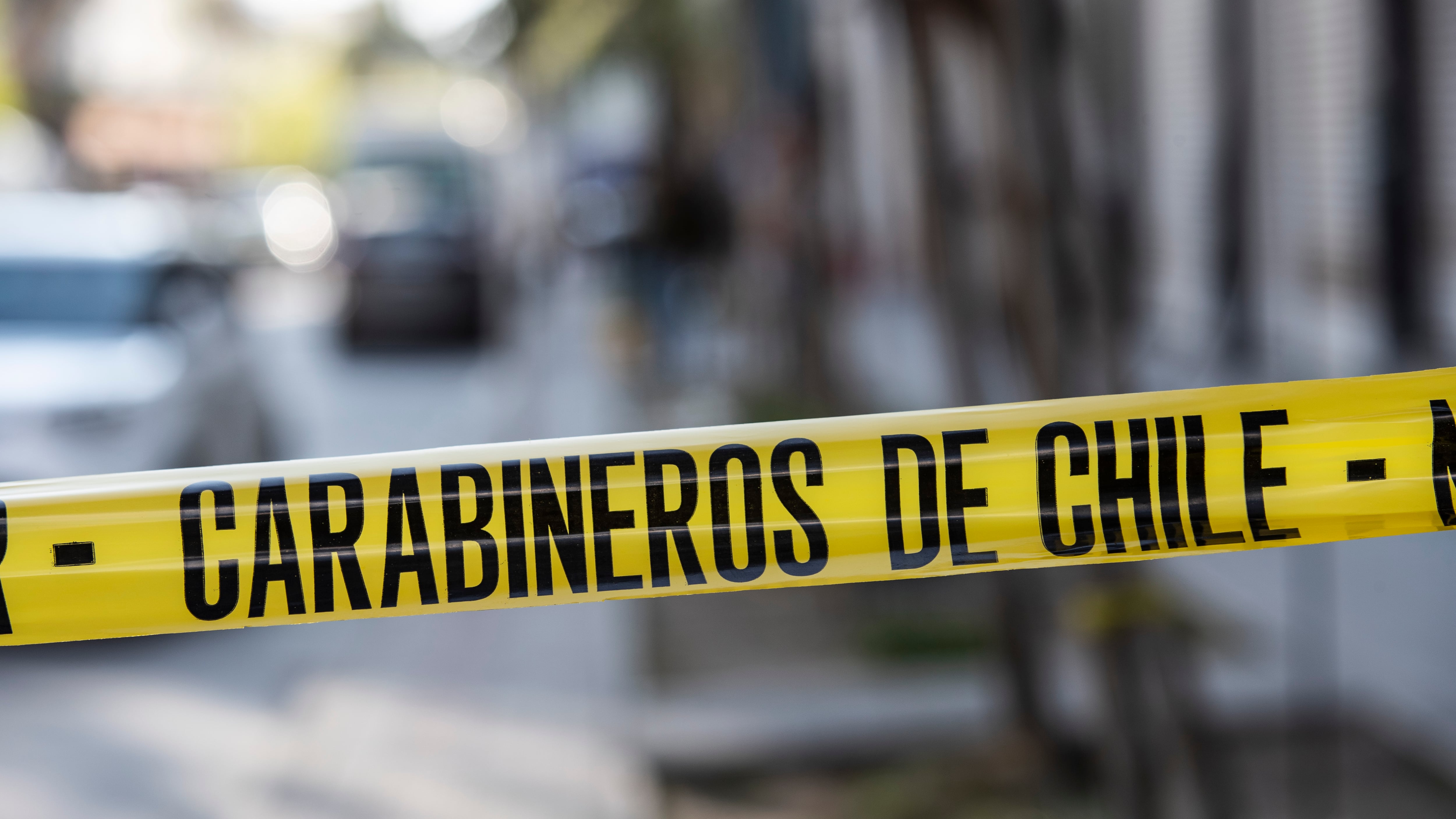 Turbazo en local chino del Barrio Meiggs terminó en un homicidio (Imagen referencial) | 03 de octubre de 2023 / SANTIAGO 
Turbazo en local chino del Barrio Meiggs terminó con el homicidio de hombre de nacionalidad china. En el lugar operaba un casino clandestino y presuntamente algunas otras actividades ilícitas. 
FRANCISCO PAREDES / AGENCIA UNO