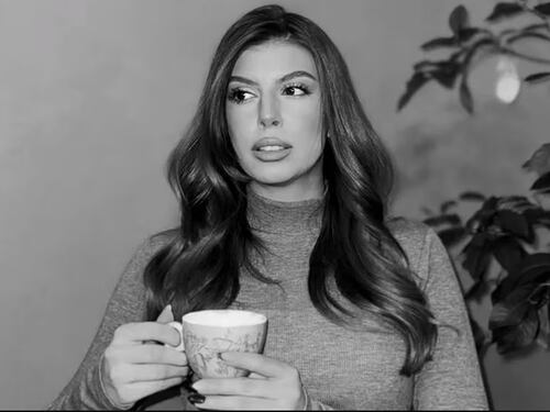 Muere influencer de 26 años, dos días después de su boda