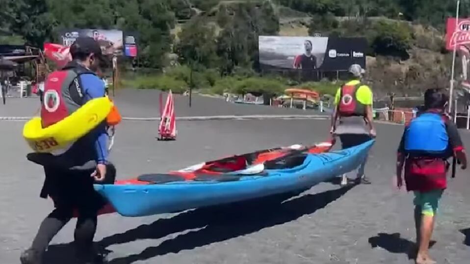 Continúan buscando a Victoria Palma, desaparecida en el Lago Villarrica.