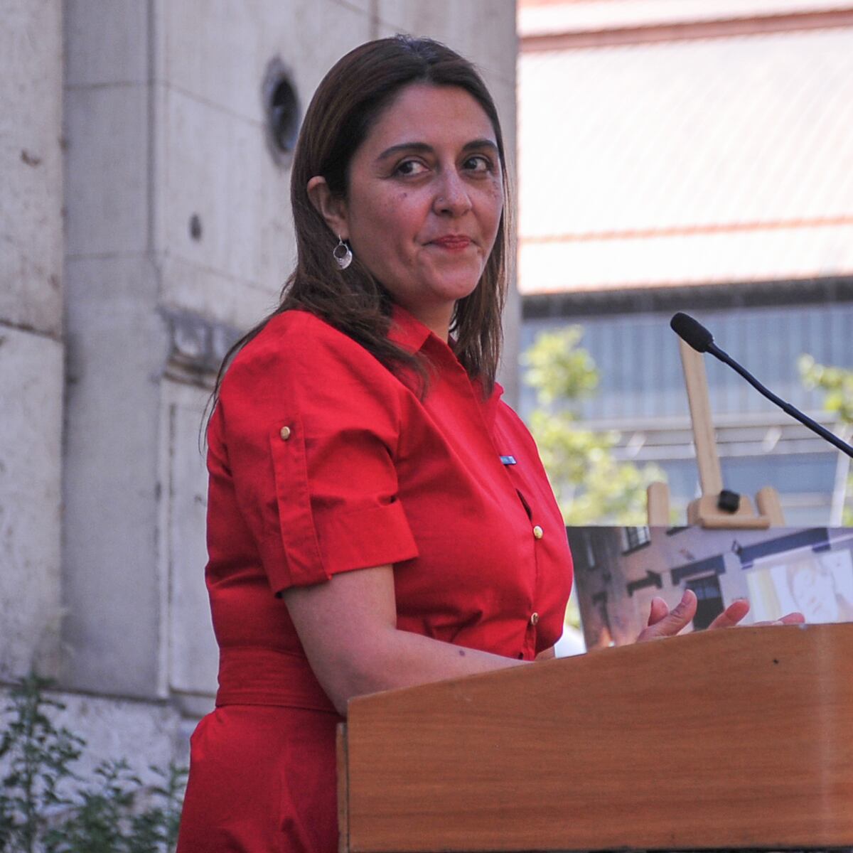Boric destituye a ministra por compra fallida Boric destituye a ministra por compra fallida