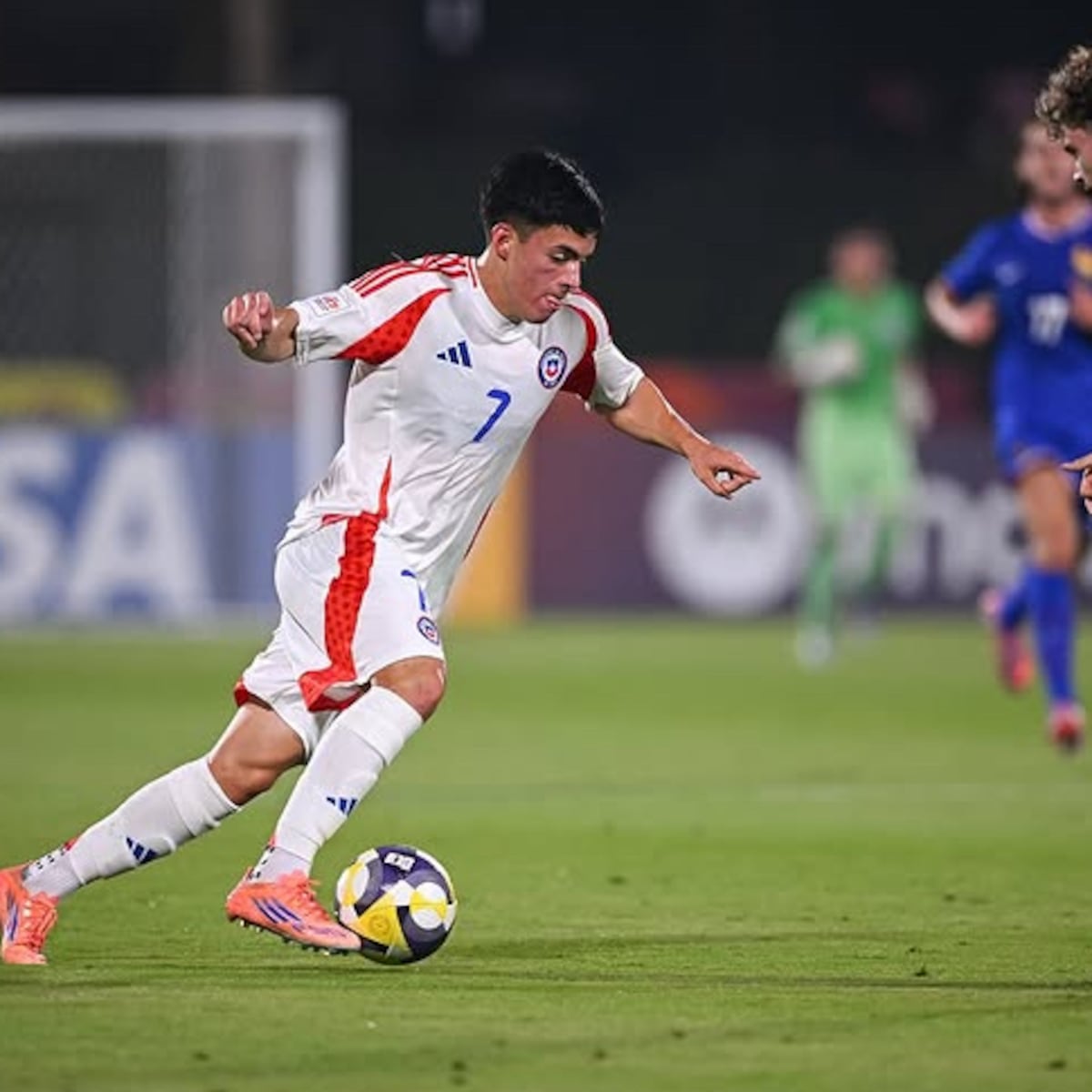 Francia vence a la “Roja” en 8 minutos en Mundial Sub 17 de Qatar Francia vence a la “Roja” en 8 minutos en Mundial Sub 17 de Qatar