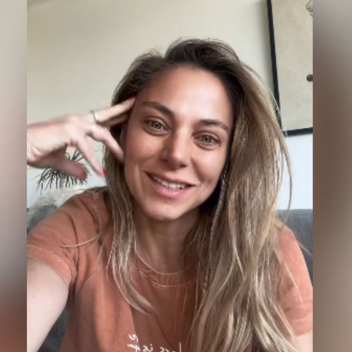 Mariana Derderián solicita a Kast legislar por sensores de humo y permiso por duelo Mariana Derderián solicita a Kast legislar por sensores de humo y permiso por duelo