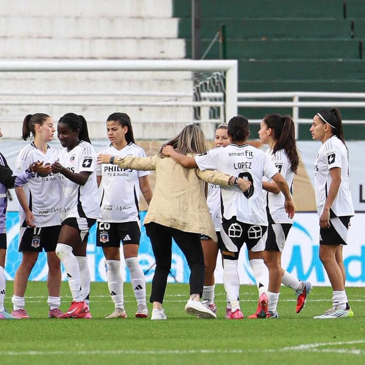 DT de Colo Colo elogia desempeño del equipo femenino en Copa Libertadores DT de Colo Colo elogia desempeño del equipo femenino en Copa Libertadores