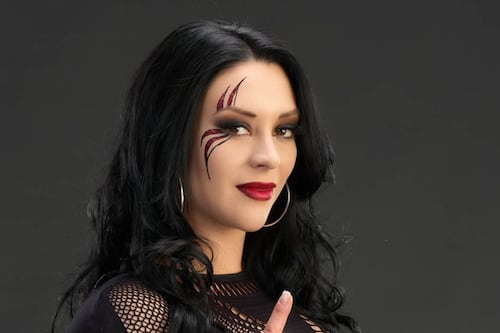 Impacto en WWE: Stephanie Vaquer regresa a Raw con un ataque a la campeona y desafía a Becky Lynch