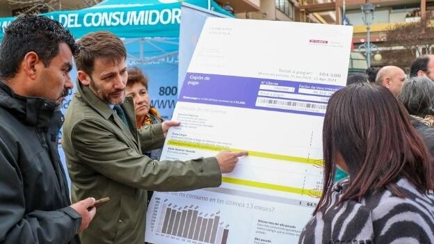 Según adelantó el jefe de la cartera ministerial, quienes no se hayan adjudicado el subsidio para pagar sus cuentas de luz podrán postularlo en el nuevo proceso que se abrirá en octubre de este año.