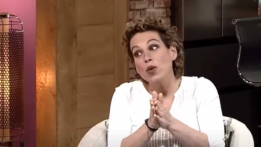 Fran Conserva presenta a Andrea Hoffman como nueva animadora de Milf, en reemplazo de Claudia Conserva.