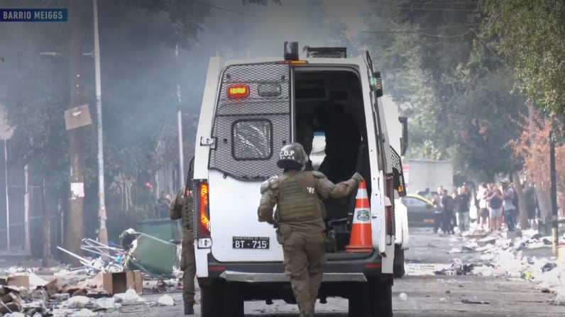 Operativo policial en Barrio Meiggs | Captura: Mucho Gusto