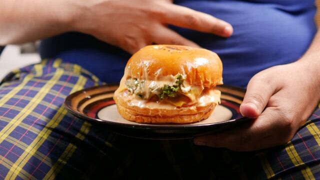 TikTok se ha popularizado los videos sobre El síntoma del estomago irritable