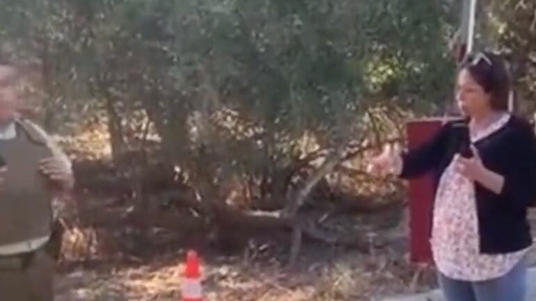 Mujer impide pasada a Papudo