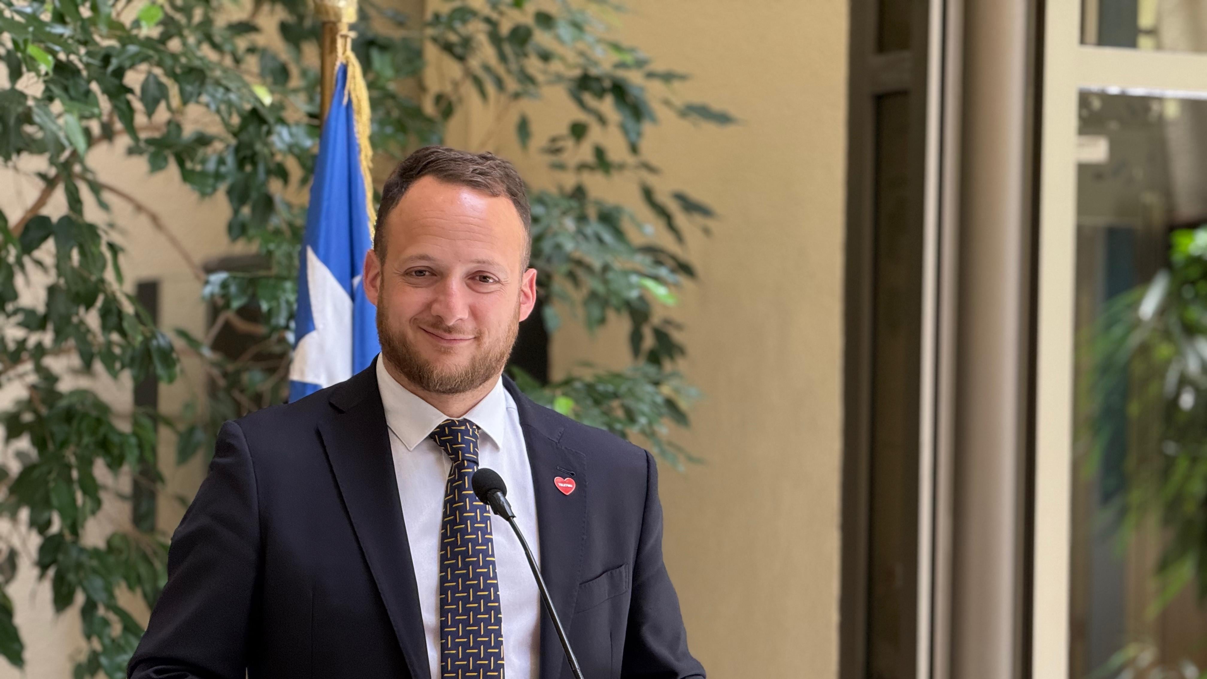 Diputado Jorge Guzmán