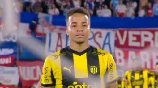 Byron Castillo con el Peñarol