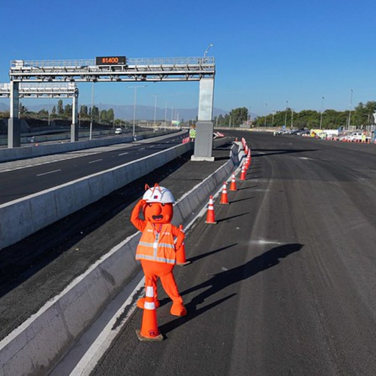 MOP inaugura Free Flow en Acceso Sur de Santiago MOP inaugura Free Flow en Acceso Sur de Santiago