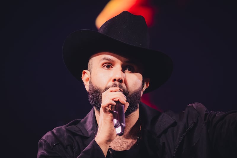 Carín León