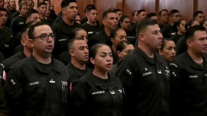 Imagen referencial de aspirantes de la Gendarmería de Chile.