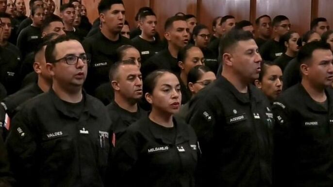 Imagen referencial de aspirantes de la Gendarmería de Chile.