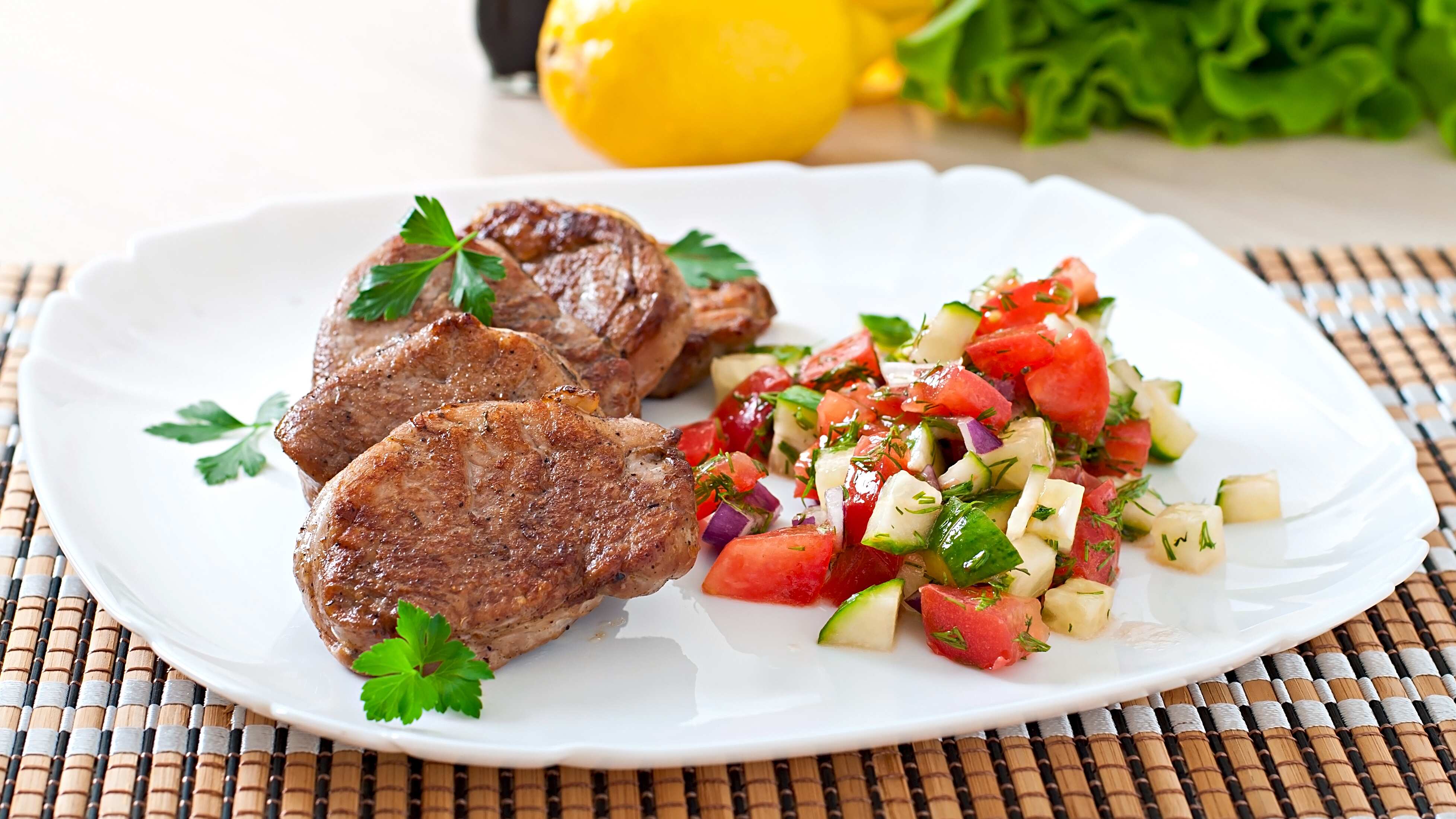 carne con ensalada