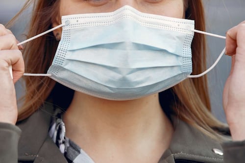 Minsal ordena uso obligatorio de mascarillas en servicios de urgencia desde abril