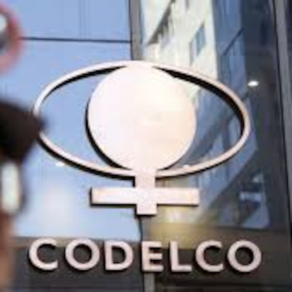 Codelco despide a tres altos ejecutivos por ocultamiento de información Codelco despide a tres altos ejecutivos por ocultamiento de información
