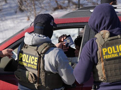 Ecuador envía nota de protesta a Estados Unidos por intento de agentes federal de entrar al consulado de Minneapolis
