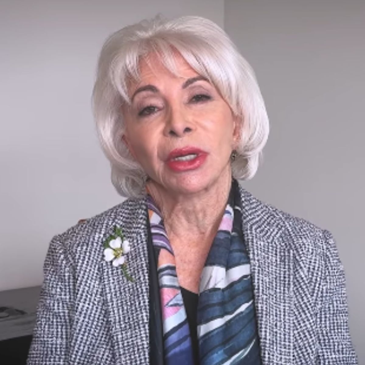 Isabel Allende niega apoyo a José Antonio Kast Isabel Allende niega apoyo a José Antonio Kast