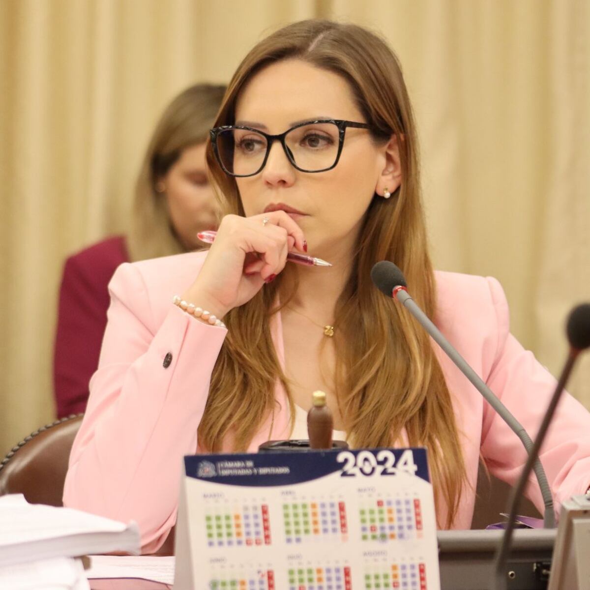 Camila Flores anuncia bomba en el país Camila Flores anuncia bomba en el país