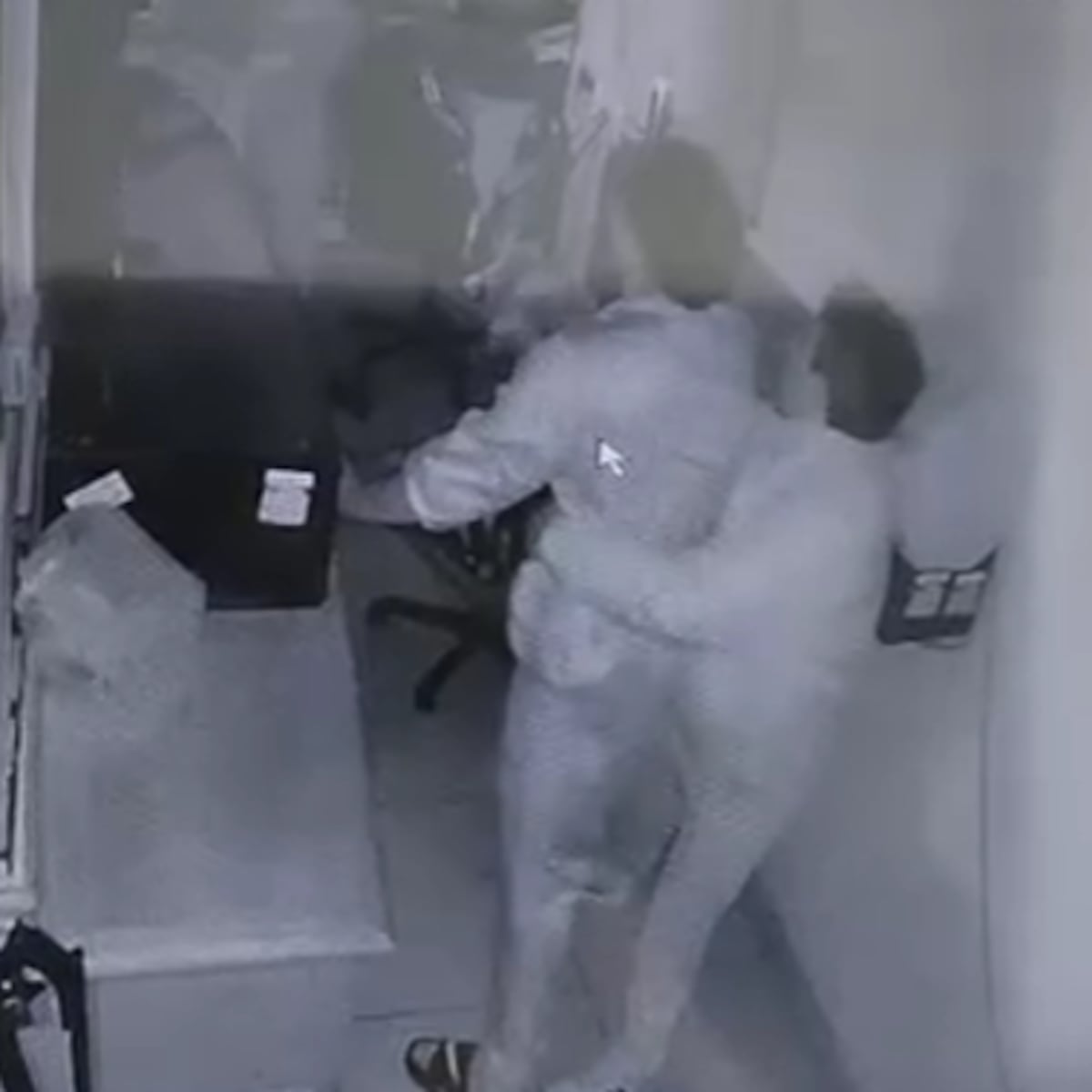 Conserje de Reñaca denuncia brutal agresión por propietario en la madrugada Conserje de Reñaca denuncia brutal agresión por propietario en la madrugada