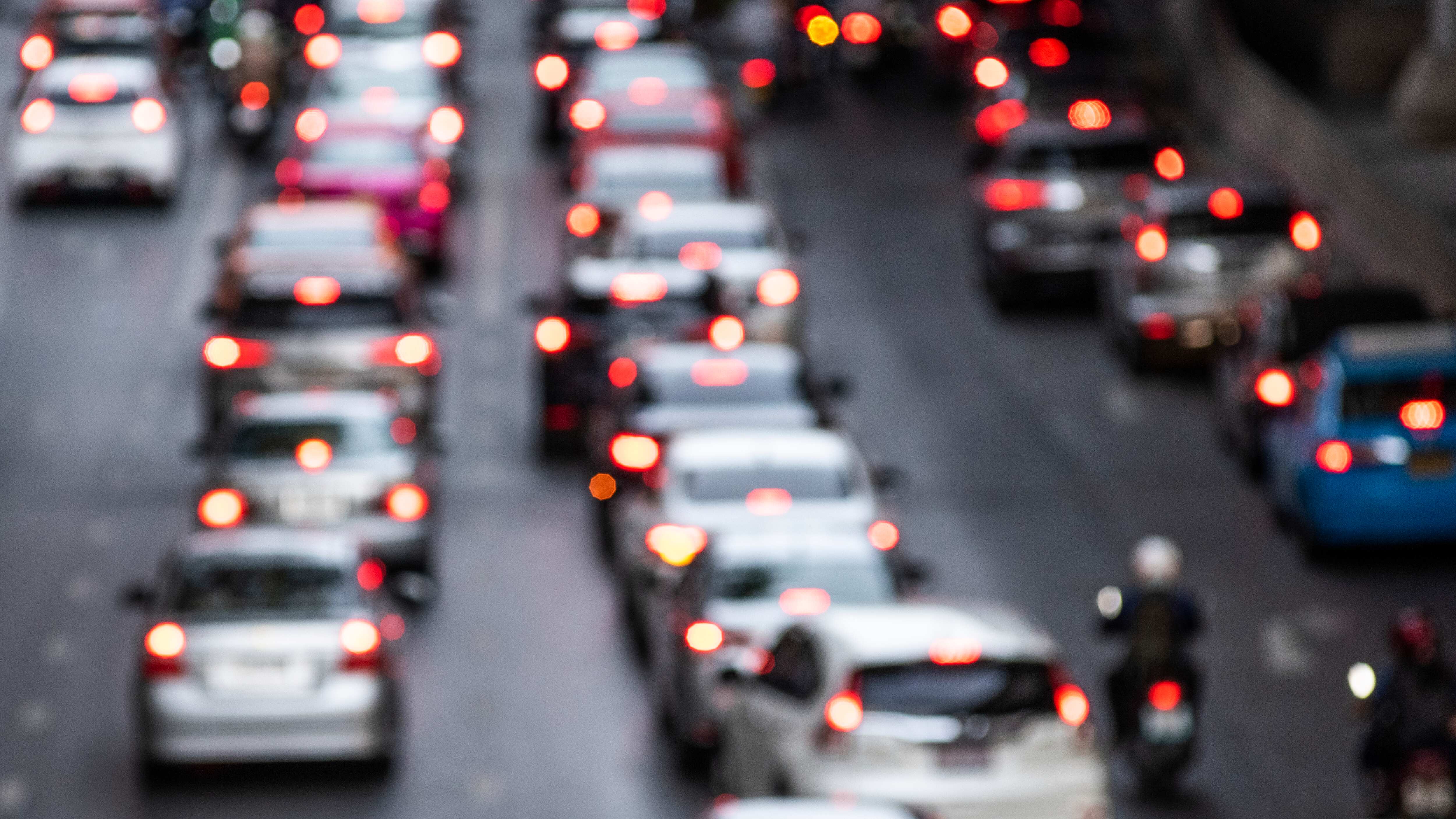 La iniciativa global invita a repensar nuestra relación con el automóvil y a promover formas de movilidad más saludables y sostenibles. Foto: Freepik.