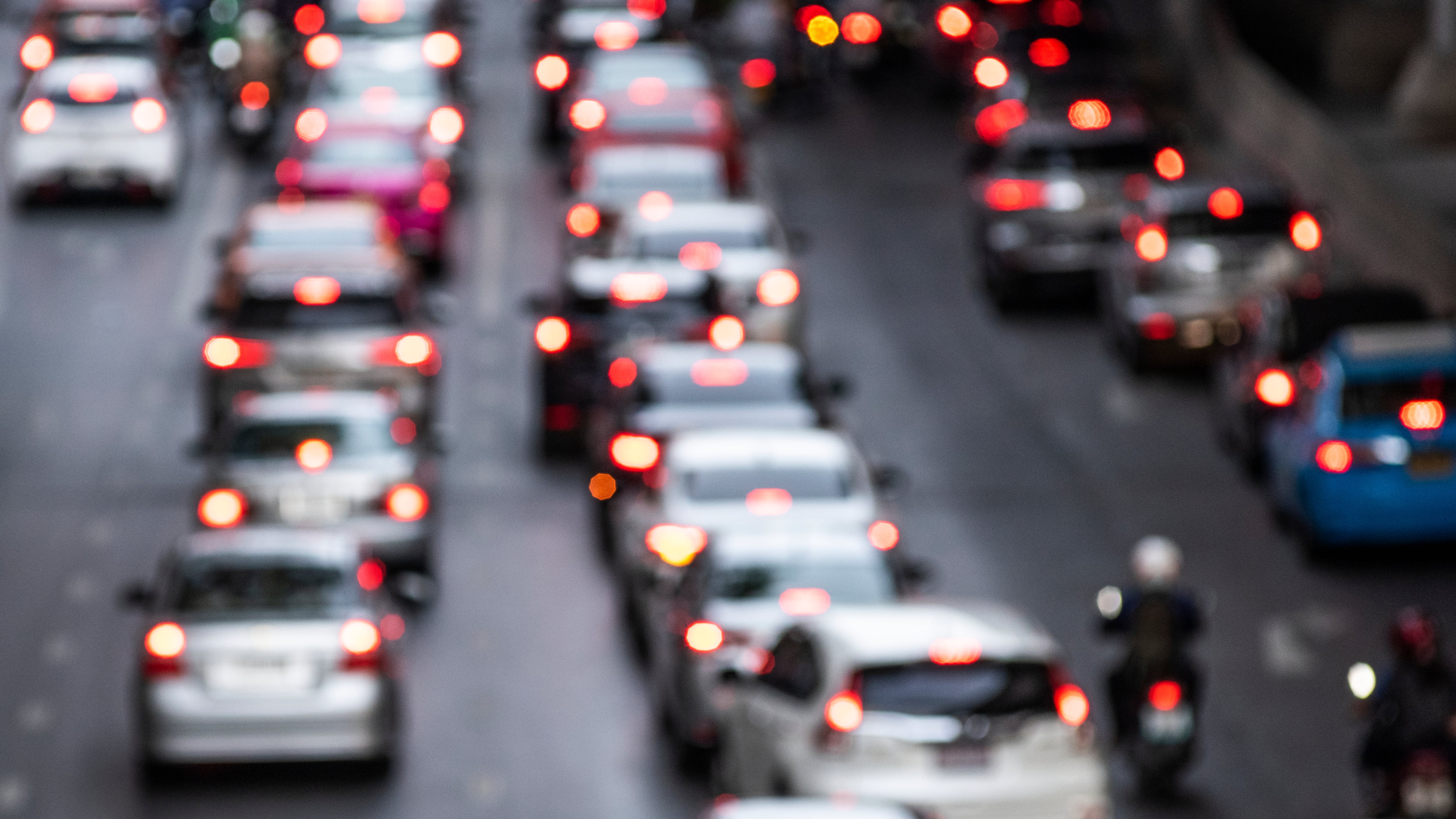 La iniciativa global invita a repensar nuestra relación con el automóvil y a promover formas de movilidad más saludables y sostenibles. Foto: Freepik.