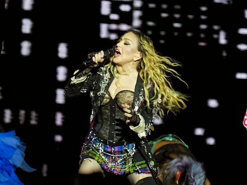 “Les molesta que no sea joven”: críticas a Madonna por actitud ‘vulgar’ en Río de Janeiro