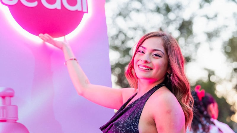 ¡A estudiar se ha dicho!: Skarleth Labra anuncia su nuevo desafío para profesionalizar su ascendente carrera en las comunicaciones