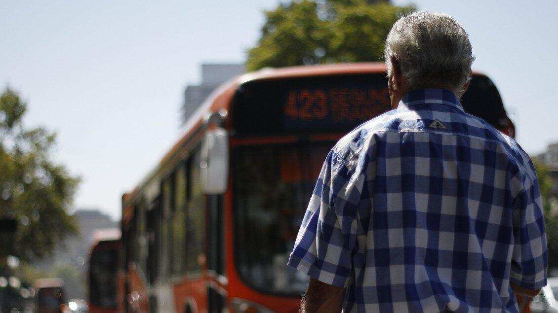 AMUCH propone transporte público gratuito para personas mayores a nivel nacional