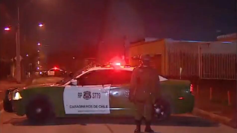 Delincuente evadió control policial en calle Club Hípico y pasó el vehículo sobre un suboficial mayor.