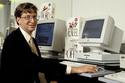 Bill Gates reivindica al maestro: “La tecnología es solo una herramienta, no el protagonista”