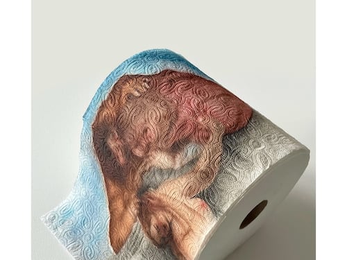 Pinturas sobre toallas de papel que celebran lo efímero