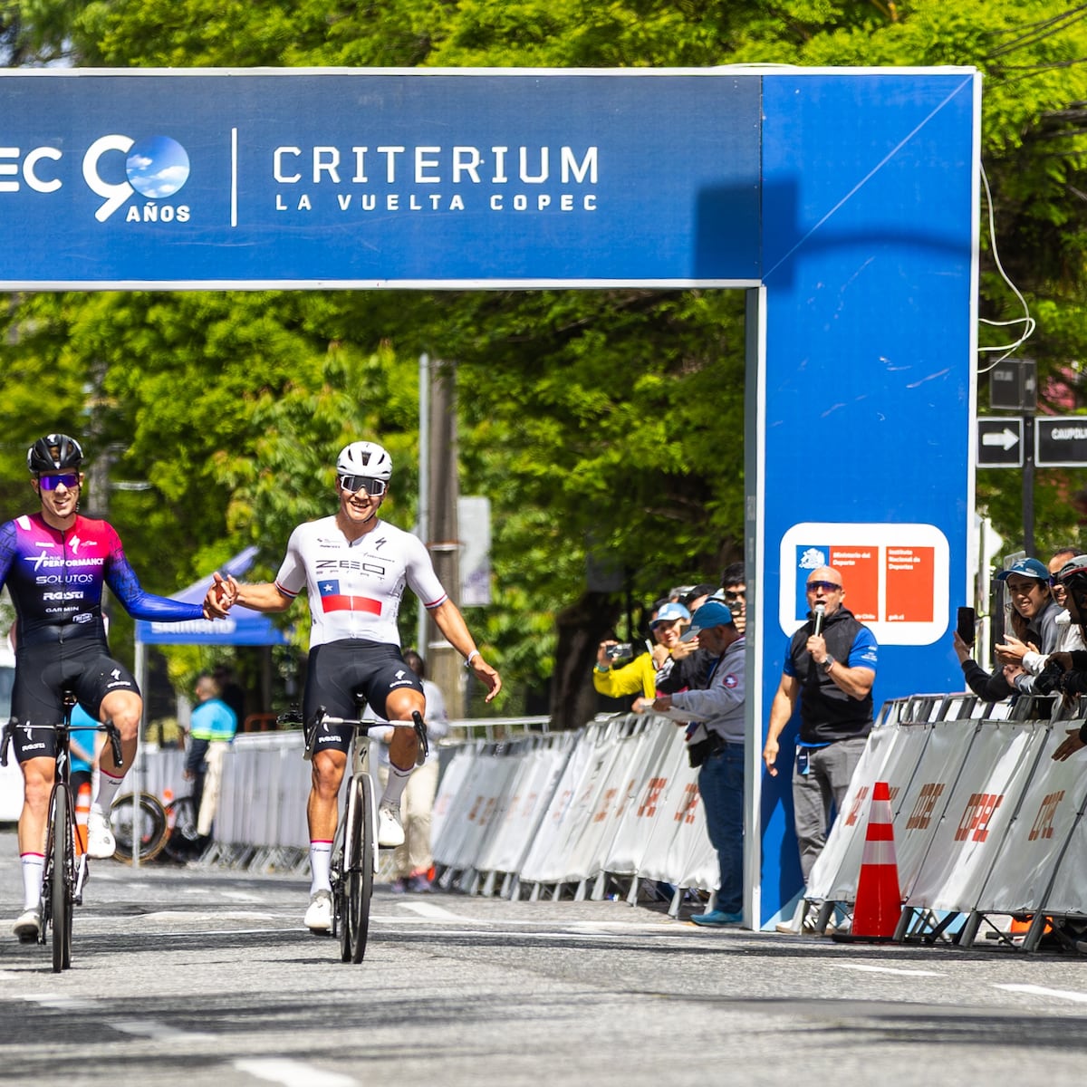 Ciclismo urbano en Concepción: 120 ciclistas en carrera Ciclismo urbano en Concepción: 120 ciclistas en carrera